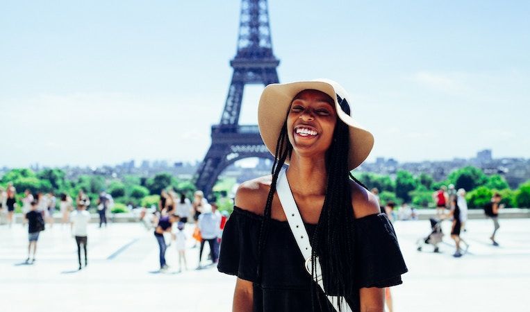 9. Meeting International Travelers in Paris