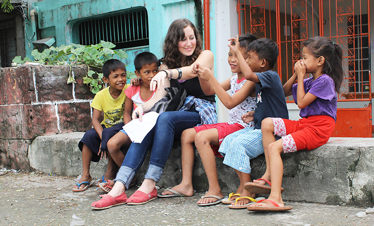 How to Actually Search for & Choose a Volunteer Abroad Pr...